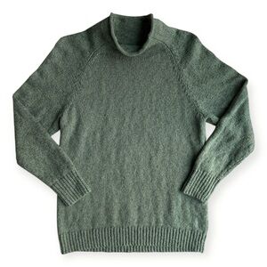 LL Bean Women’s Rolled Neck Sweater Size Large Cotton Ragg Funnelneck Pullover